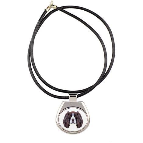 Collana con foto e iscrizione geometrica di English Springer Spaniel realizzata da Art-Dog. (1/3)