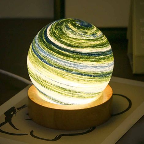 Dekorative Planetenlampe [Objekt] mit Gehäuse aus Holz und Glas, 3 Farben und stufenlose Dimmfunktion, Größe 14×15×8 cm, 250 g (1/5)