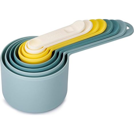 Set de 8 Messbecher Joseph Joseph Nest, mit Löffeln und Bechern de 1/4 Teelöffel bis 1 Tasse, stapelbar um Platz zu sparen, spülmaschinenfest. (1/2)