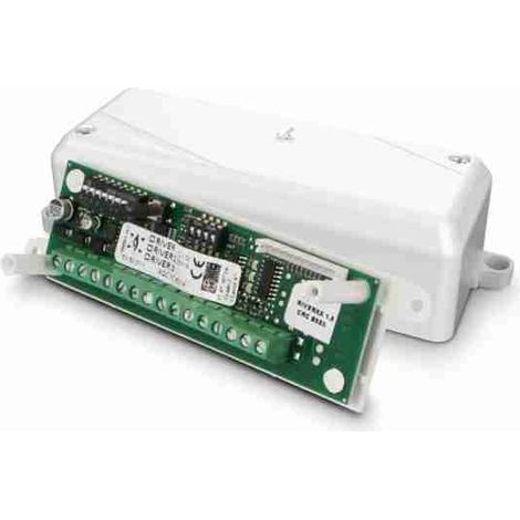 Concentratore a 8 ingressi cablati con connettore per 8 uscite elettroniche
