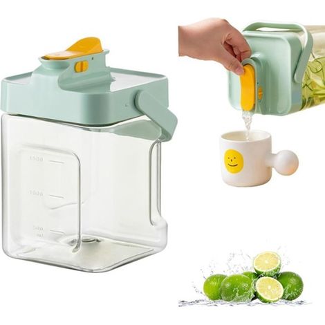 Taille unique : 2,3 L Couleur : Vert Matière : ABS + Silicone Boisson d’été 2,3/3,5 L