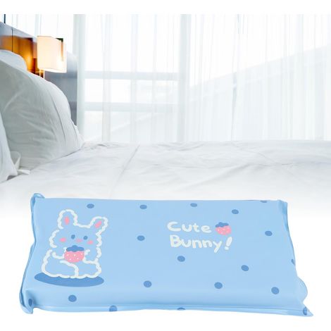 Oreiller rafraîchissant pliable à cristaux de glace pour une sieste en toute tranquillité, idéal pour les enfants et les adultes. Motif lapin bleu. (1/5)