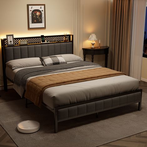 Cama de metal 140x200 cm negra en metal y tela con cabecero con estante y puertos USB (1/5)