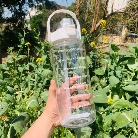 Transparente 2-Liter-Wasserflasche mit Zeitmarkierung, Strohhalm und Aufklebern, riesige tragbare Wasserflasche (weiß)