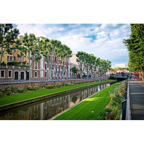 Tableau sur toile rue de Perpignan 30x45 cm - Impression sur Toile Murale Décorative - Image imprimée en HD sur Toile - Toile sur Châssis en Bois FSC - Fabriqué en France (1/4)