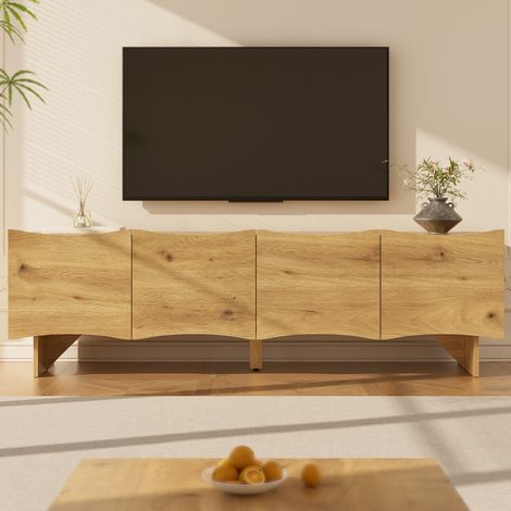 Meuble TV en Bois Naturel 155 cm - Banc TV Moderne avec 4 Portes au Design Ondulé, Niches de Rangement et 4 Passe-Câbles - Buffet Bas Multimédia pour Salon - L155 x P36 x H47 cm (1/2)