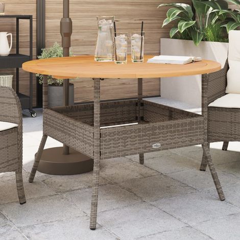 Garten-Tisch mit Tischplatte aus grauem Akazienholz und geflochtener Harz