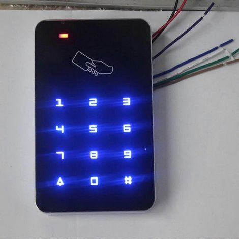 Système de contrôle d'accès par clavier numérique 125 kHz, écran tactile rétroéclairé et lecteur de cartes. (1/5)