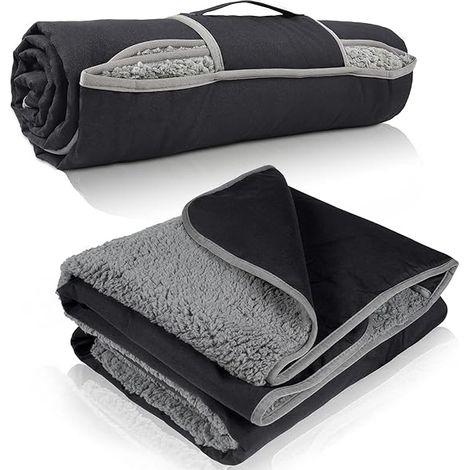 Nappes jetables en argent, lot de 24, maille foil, ronde de 13 pouces, nappes pressées pour table. Lot de 24 sets de doilies argentés pour table à manger, mariage, anniversaire, fête, décoration de ma (1/4)