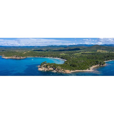 Tableau sur toile le Lavandou vue du ciel 30x97 cm - Impression sur Toile Murale Décorative - Image imprimée en HD sur Toile - Toile sur Châssis en Bois FSC - Fabriqué en France (1/4)