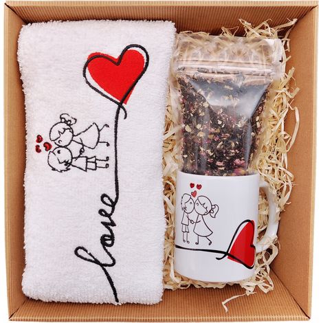 Regalo di San Valentino per fidanzato o fidanzata: set composto da tazza, asciugamano e stampa. (1/5)