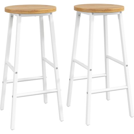 Lot de 2 tabourets de bar 63 cm avec repose-pieds, pieds réglables antidérapants, MDF décor bois, métal blanc (1/5)