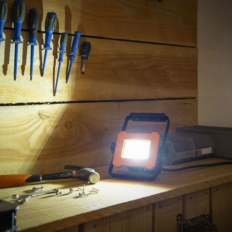 Smartwares LED Arbeitsleuchte FCL-76003, 10 W, 800 lm, Kabel 1,8 m Arbeitsleuchten (1/5)