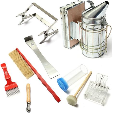 Kit d'outils d'apiculture 8 pièces avec ruche fumeur manuel et crochet en J - Accessoires apiculteurs - En acier inoxydable - Kit de démarrage pour apiculteur professionnel débutant (1/5)