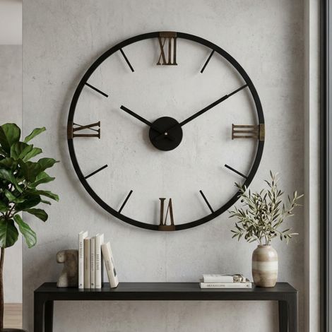 Urban Kent Roman Wall Clock (1/2)