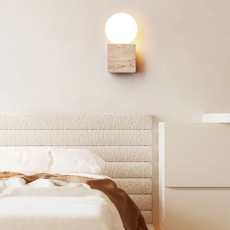 Applique murale d'intérieur en travertin à lumière chaude — Lampe murale de chambre style vintage, ampoule G9, base carrée (1/5)