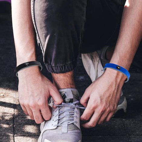 Bracelet antistatique sans fil en silicone, bracelet antistatique ajustable avec ionisation anionique, bracelet de sport pour hommes et femmes (1/5)