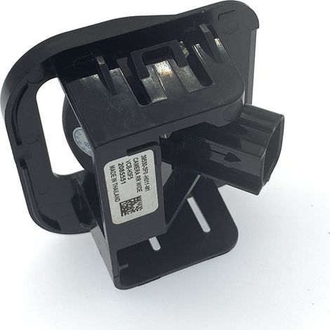 39530-3A0-A01 and 39530-3A0-A21 are rearview cameras for CRV (model 23). (1/4)