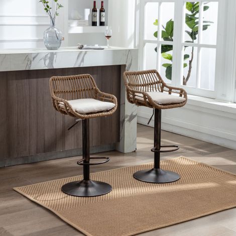 Lot de 2 tabouret de bar avec repose-pieds, hauteur réglable, tabouret pivotant, en rotin, pieds en métal, beige (1/5)