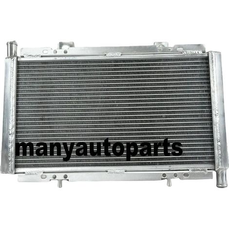 Radiador de aluminio con capacidad de refrigeración mejorada, compatible con Can-Am Maverick Commander MAX 1000 y 800 R. Diseño robusto con núcleo soldado con precisión. (1/4)