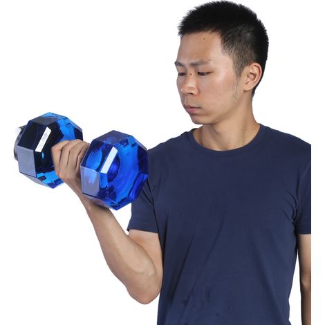 Große, hantelförmige Trainings-Trinkflasche für Sport und Fitness – Blau (1/5)