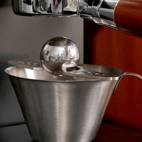 Wiederverwendbare Edelstahl-Kaffeekühlkugel mit Ständer – Aufhellungswerkzeug zur Freisetzung authentischer Aromen (1/5)
