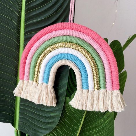 Guirlande Murale Arc-en-Ciel - Suspension en Coton Tissée à la Main - Décoration Chambre Enfant - 28 x 27 cm - 1 pièce (1/3)