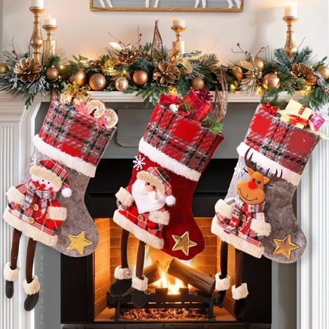 Chaussettes de Noël à suspendre - MICH - Lot de 3 - 34x18 cm - Rouge et Gris - Personnalisée (1/5)