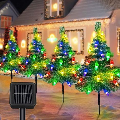 Sapin de Noël avec Guirlande Lumineuse Solaire, 4 Arbres de Noël avec Lumières Fraises, Lampes Solaires de Jardin avec 80 C6LED, Lumières de Noël, Décoration de Noël pour Extérieure Chemin Cour (1/5)