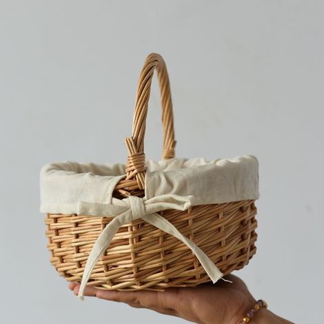 KOWOLL Panier de Pâques pour enfants avec nœud papillon en dentelle, paniers pour la chasse aux œufs, cadeaux de Pâques pour enfants, paniers de rangement, présentoir à fleurs, panier à fleurs avec an (1/5)