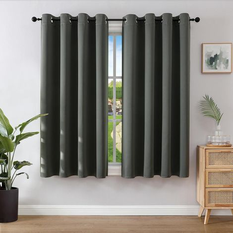 Lot de 2 rideaux occultants 132x160 cm gris foncé Thermiques, opaques, protection UV Maison & chambre (1/5)