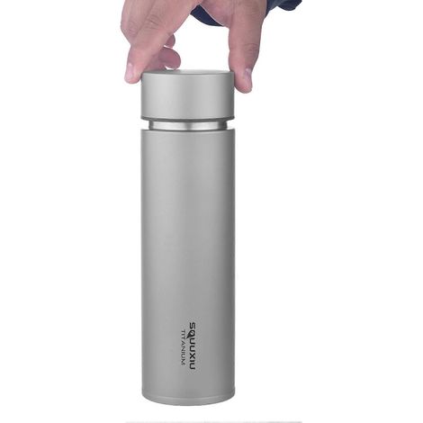 Voici une proposition de titre produit en français, optimisée pour le SEO et respectant la limite de 190 caractères :
Gourde Isotherme Léger 450ml en Titane - Bouteille Voyage avec Filtre à Thé - Fla (1/4)