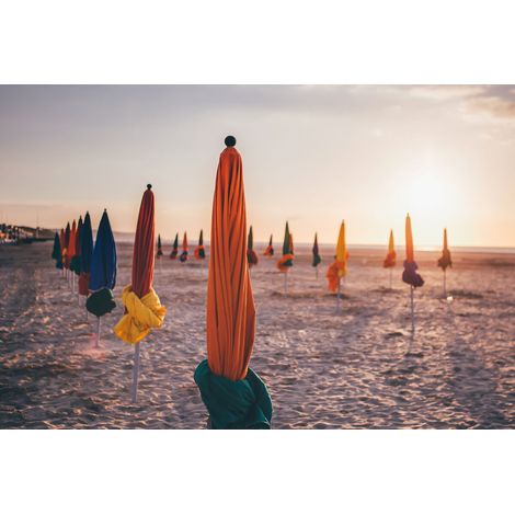 Tableau sur toile parasols de Normandie 65x97 cm - Impression sur Toile Murale Décorative - Image imprimée en HD sur Toile - Toile sur Châssis en Bois FSC - Fabriqué en France