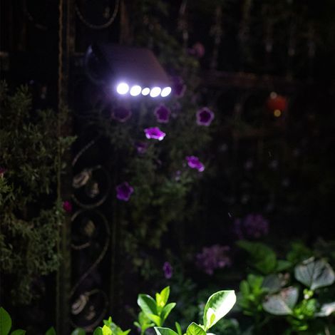 Projecteur de sécurité solaire haute efficacité, lampes solaires LED étanches pour terrasse, pelouse et jardin (1/5)