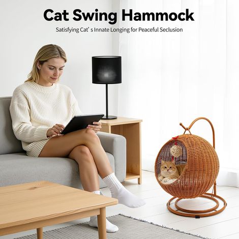 Katzenschaukel Gelbbraun, Katzenkorb Rattan für Unter 7.5 kg, Inkl. Weiches Kissen, Kühlflausch und Katze Kratzbrett, Hängeschaukel Katze, Papasan Chair for Cats