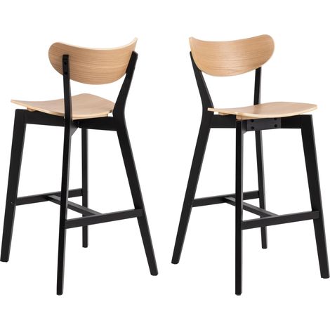 Lot de 2 tabourets de Bar avec Assise en placage de chêne et Pieds en Bois Noir, Chaise Haute au Style rétro Moderne, Meubles de Bar, Meubles de Cuisine, l 45 x H 105 x P (1/5)