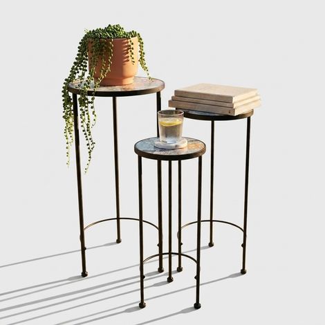 Set de 3 jardineras redondas de cerámica y hierro Nike (1/3)
