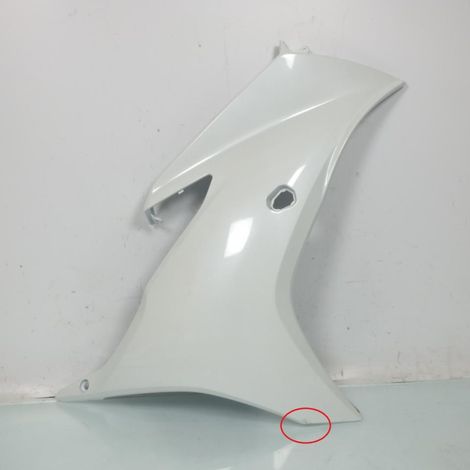 [PRODUIT D'OCCASION] Flanc droit origine pour moto Suzuki 125 Gsx-R 2018 à 2021 (1/3)