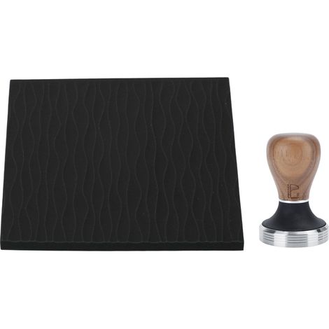 Set de 2 accessoires café : tamper noir 58mm + manche en noyer, presse à café avec motif texturé, coussin de tassage noir et poignée (1/5)