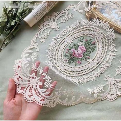 Ensemble de 6 sets de table en dentelle vintage, napperons élégants au crochet français, sets de table brodés à la main, dessous de tasse beiges pour la décoration (3142CM) (1/5)