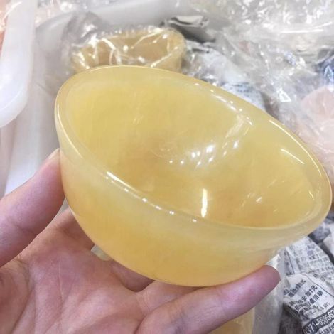 Cristal pierre précieuse naturelle Jade jaune cendrier bol forme cristal pierre brute pierre précieuse peut être utilisé for le cristal Collections de la maison (1/5)