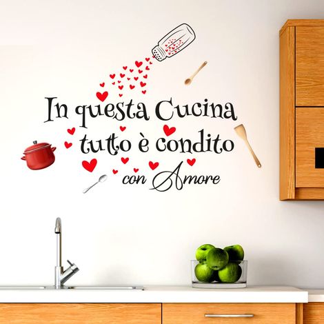 Stickers muraux cuisine phrases dans cette cuisine tout est assaisonné avec amour Stickers écrits pour la maison Citation avec amour Autocollant mural décoration murale avec louche et coeurs (1/5)
