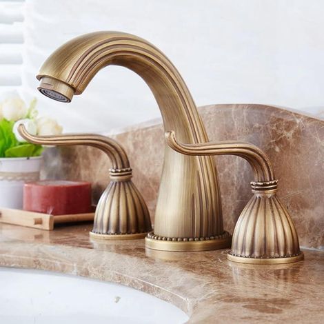 Robinet cuisine vintage en laiton antique 3 trous avec double poignée, mitigeur évier rétro élégant et durable pour cuisine moderne (1/5)