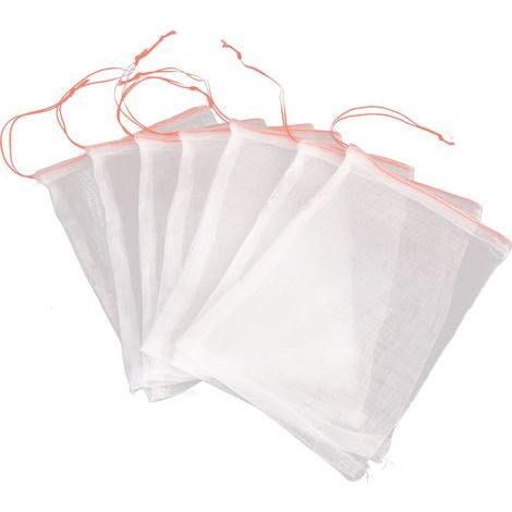 Pack of 50 Nylon Fruit Protection Bags 15x10cm Grape Protection Bag Protective Net for Vegetable Garden