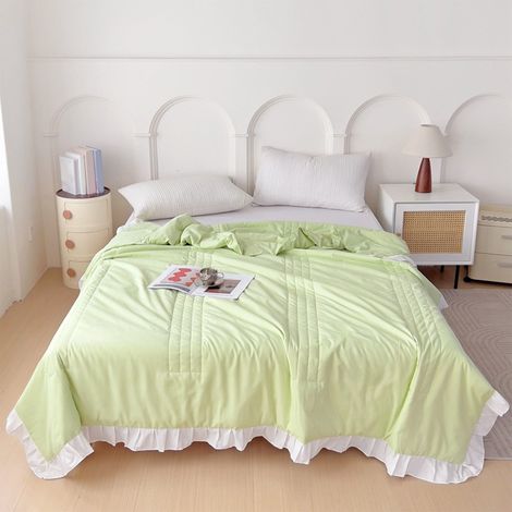 Couette D'Été - Rembourrage En Fibre De Polyester - Dimensions 200 X 150 X 1 Cm - Bordure En Dentelle - Vert Clair - 1 Pièce (1/5)