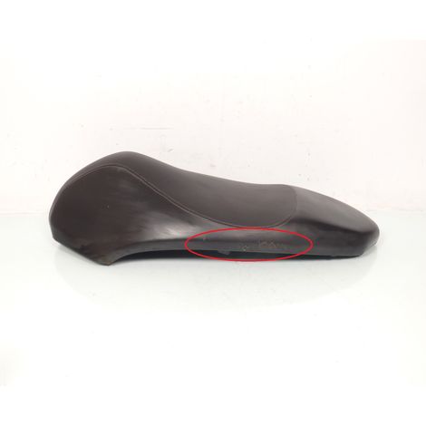 [PRODUIT D'OCCASION] Selle biplace origine pour scooter Peugeot 50 STREETZONE 2T (1/4)