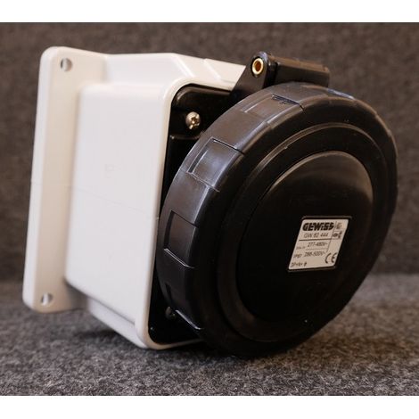 SOCLE DE PR.10°ET.SAI.3P+N+T 32A 500V 7H GEWISS GW62444 (1/2)