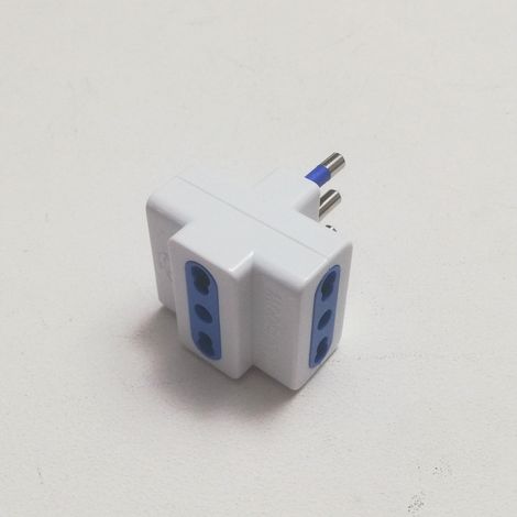 Adattatore triplo 3 bipasso da 2p+t 16a 250v (1/2)