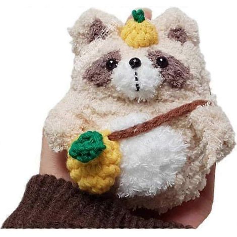Étui en peluche raton laveur tricoté à la main, tout doux et mignon, pour AirPods 1 et AirPods 2. Convient aux filles et aux garçons. (1/5)