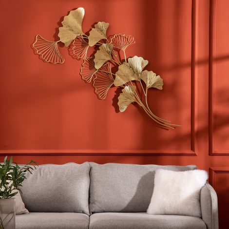 Décoration murale en métal 3D. Tableau feuille de ginkgo doré, 138 x 70 cm.